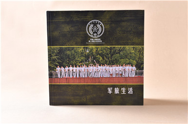 上海市中國人民解放軍第二軍醫(yī)大學(xué)畢業(yè)紀念冊設(shè)計,上海畢業(yè)相冊制作